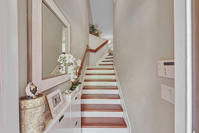 323 Bayfront Drive, Boynton Beach, FL 33435