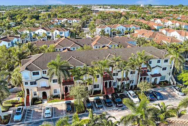 323 Bayfront Drive, Boynton Beach, FL 33435