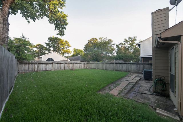 7760 High Village Drive, Houston, TX 77095