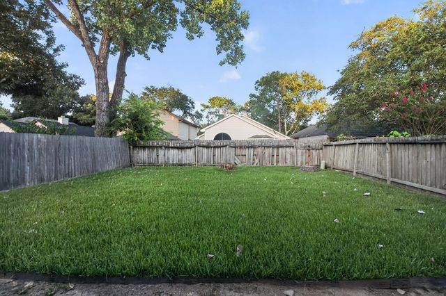 7760 High Village Drive, Houston, TX 77095