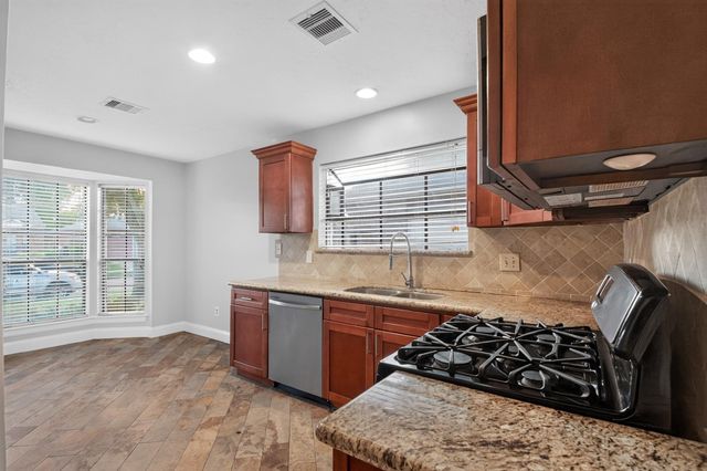 7760 High Village Drive, Houston, TX 77095