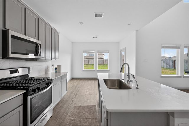 6823 Amber Cliff Lane, Richmond, TX 77469