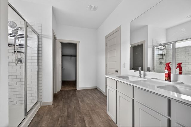 6823 Amber Cliff Lane, Richmond, TX 77469