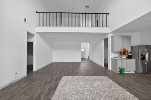 6823 Amber Cliff Lane, Richmond, TX 77469