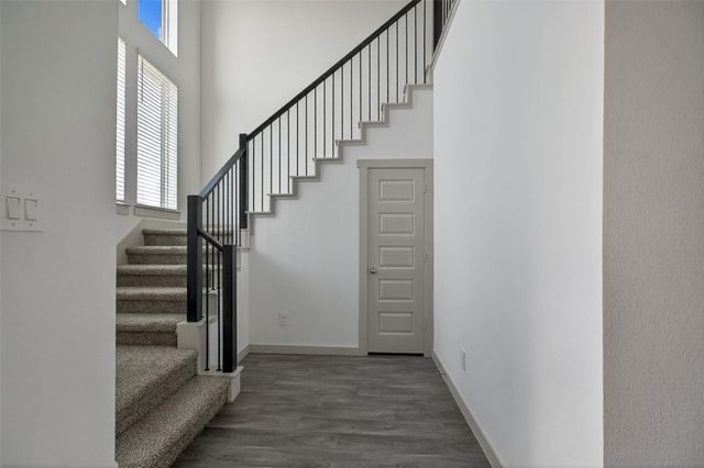 6823 Amber Cliff Lane, Richmond, TX 77469