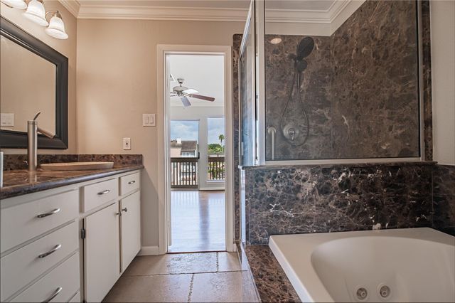 4749 Nasa Parkway 57, Pasadena, TX 77586