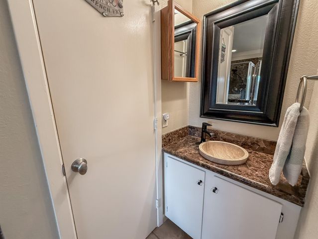 4749 Nasa Parkway 57, Pasadena, TX 77586