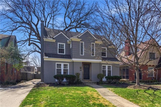 627 E 74TH Street, Kansas City, MO 64131