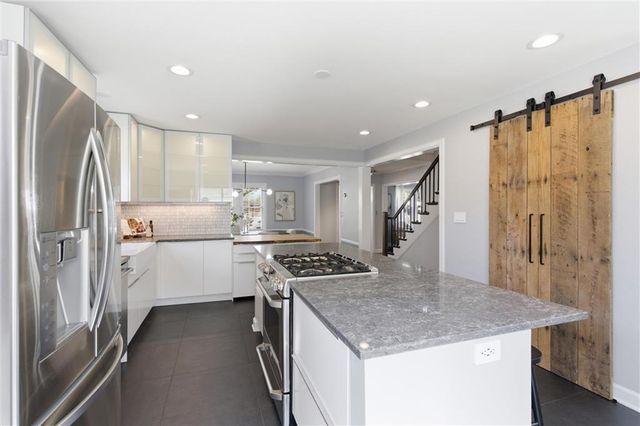 627 E 74TH Street, Kansas City, MO 64131