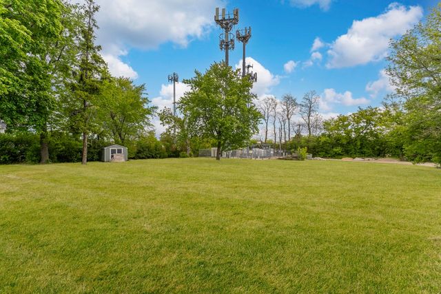 3613 N Old Buffalo Grove Road, Arlington Heights, IL 60004