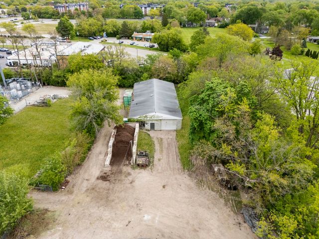 3613 N Old Buffalo Grove Road, Arlington Heights, IL 60004