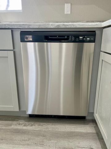 1532 E Seminole Street, Springfield, MO 65804