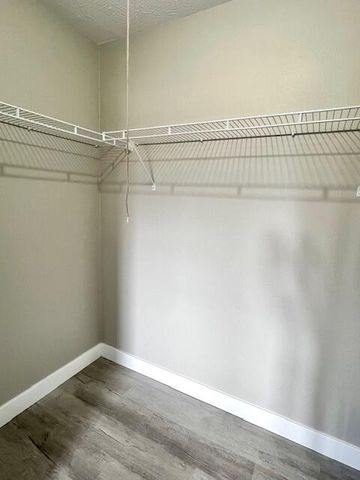 1532 E Seminole Street, Springfield, MO 65804