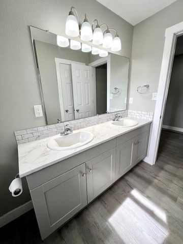 1532 E Seminole Street, Springfield, MO 65804