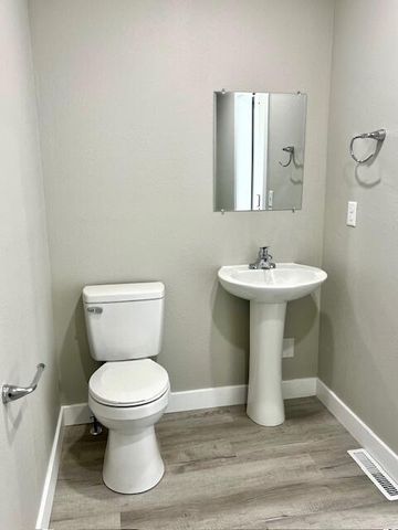 1532 E Seminole Street, Springfield, MO 65804