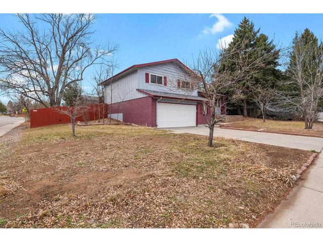 6906 S Spruce Dr, Centennial, CO 80112