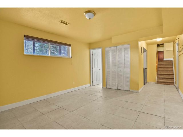 6906 S Spruce Dr, Centennial, CO 80112