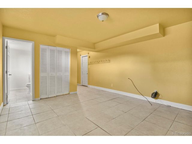 6906 S Spruce Dr, Centennial, CO 80112