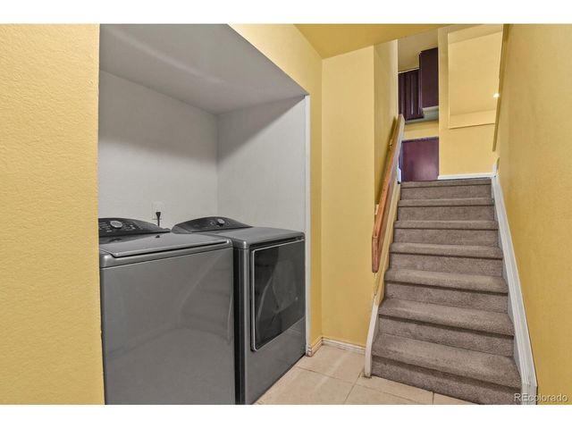 6906 S Spruce Dr, Centennial, CO 80112