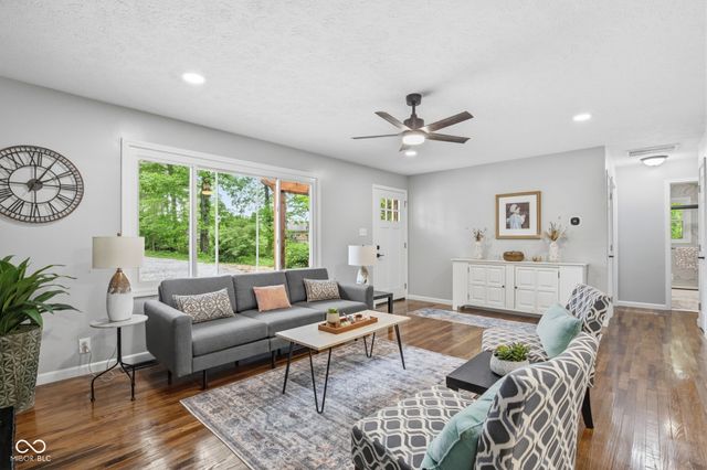3862 W 400 S, New Palestine, IN 46163