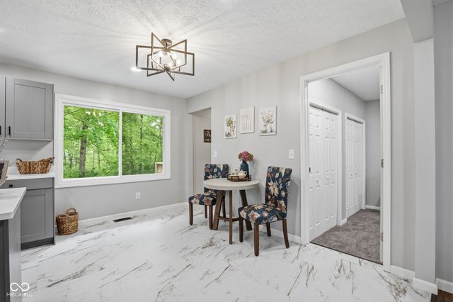 3862 W 400 S, New Palestine, IN 46163