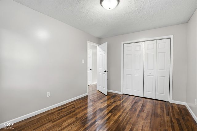 3862 W 400 S, New Palestine, IN 46163