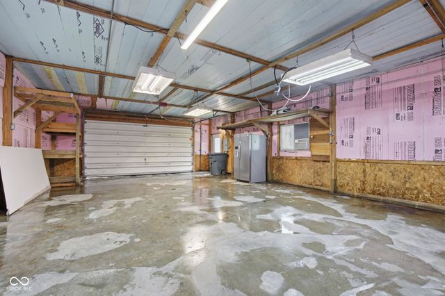 3862 W 400 S, New Palestine, IN 46163