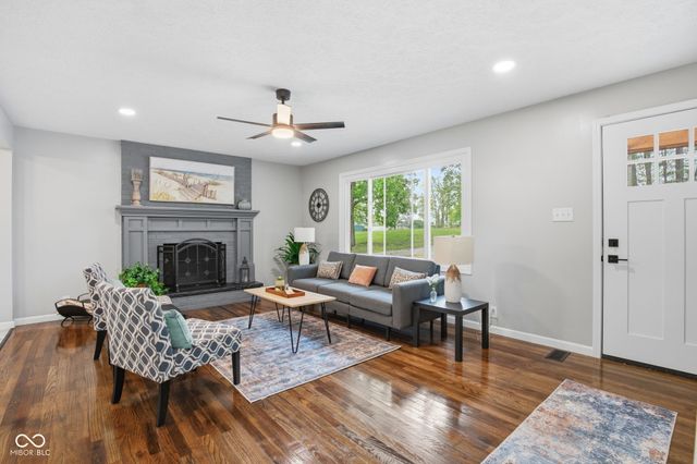 3862 W 400 S, New Palestine, IN 46163