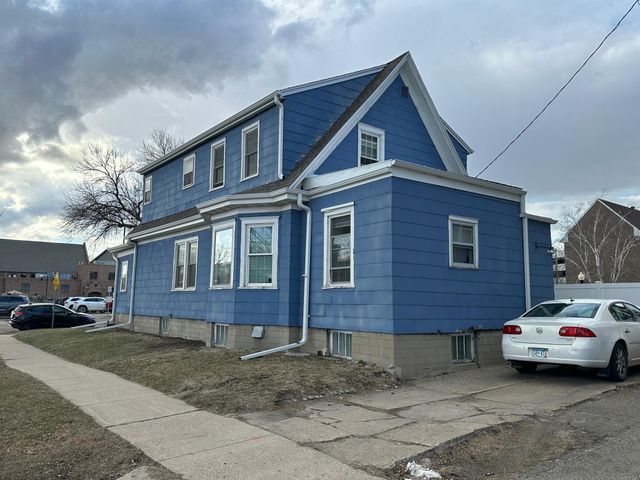 601 5th Street N, Fargo, ND 58102