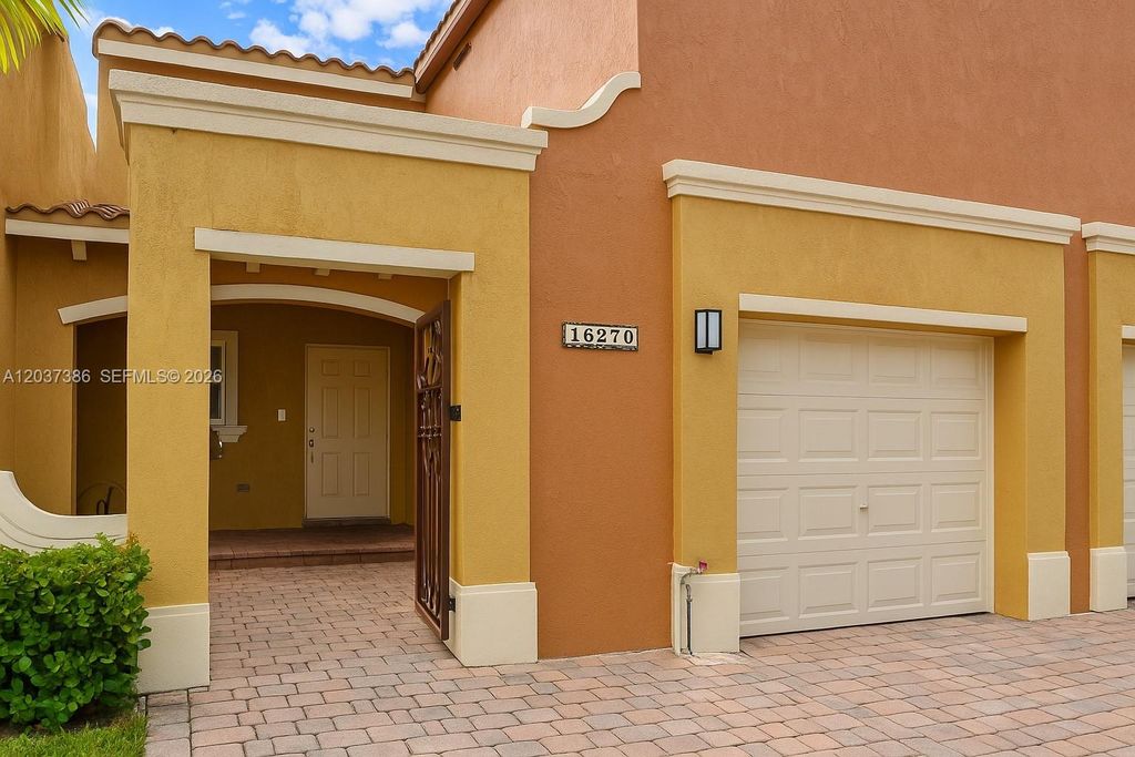 15270 SW 30th Terrace, Miami, FL 33185