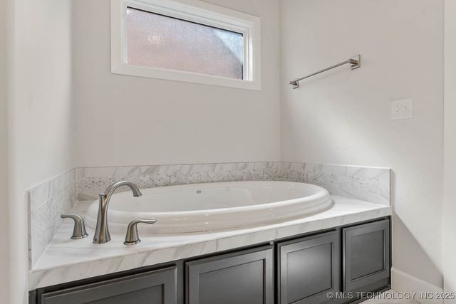 12662 S Irvington Avenue, Tulsa, OK 74008