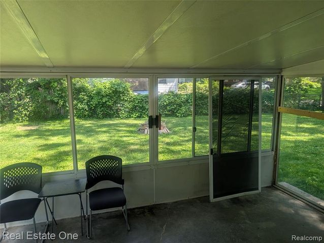 33430 Bendon Court, Westland, MI 48186