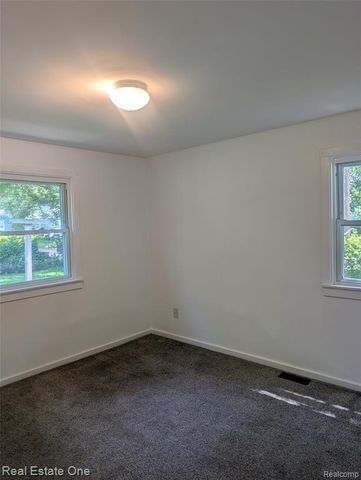33430 Bendon Court, Westland, MI 48186