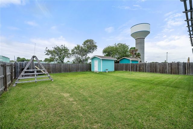 2371 Scott Circle, Ingleside, TX 78362