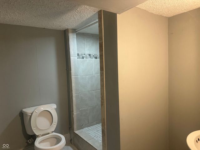 8022 Meadow Lane, Indianapolis, IN 46227