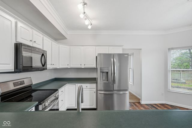1036 Spanish Lake Drive, Avon, IN 46123