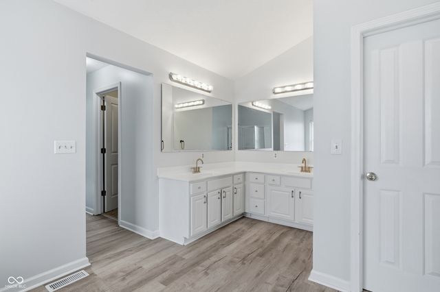1036 Spanish Lake Drive, Avon, IN 46123