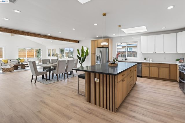 36347 Colbert Pl, Newark, CA 94560