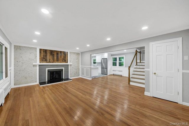 7 Rutledge Road, Valhalla, NY 10595