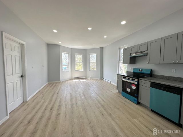 1109 W State Street 3, Trenton, NJ 08618