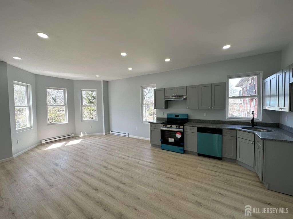 1109 W State Street 3, Trenton, NJ 08618