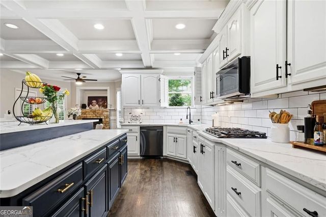 2420 Hopehaven Way, Hoschton, GA 30548