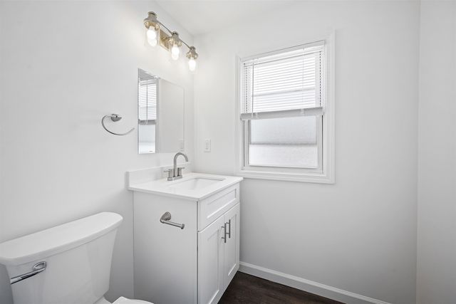 21751 Bournemouth Street, Harper Woods, MI 48225