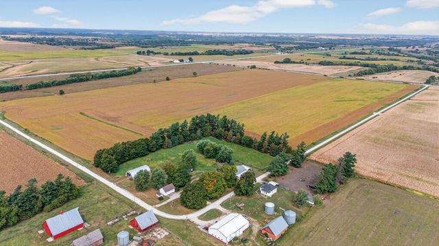 2089 270th Street, Winterset, IA 50273