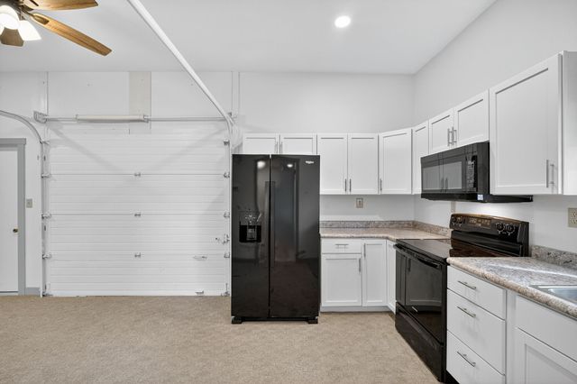 2089 270th Street, Winterset, IA 50273