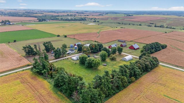 2089 270th Street, Winterset, IA 50273
