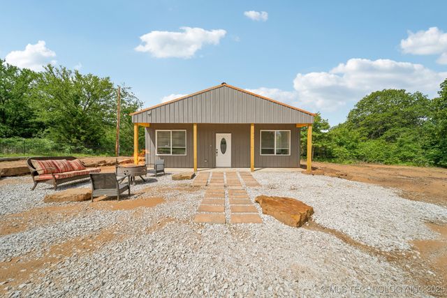 26685 Teal Circle, Henryetta, OK 74437