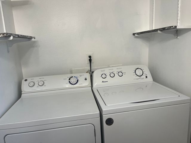 7 Metroview Court, Ann Arbor, MI 48108