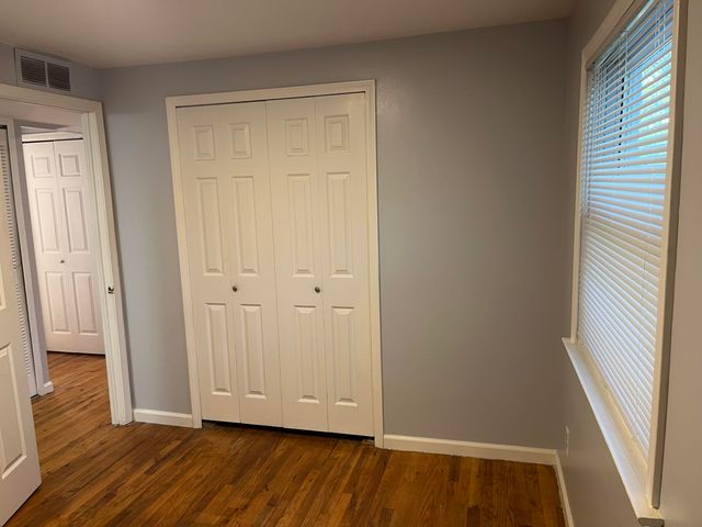 7 Metroview Court, Ann Arbor, MI 48108