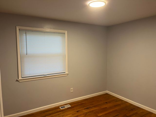 7 Metroview Court, Ann Arbor, MI 48108